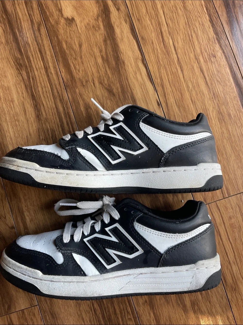 New Balance Kids 480 Low-Top Sneakers in White and Black